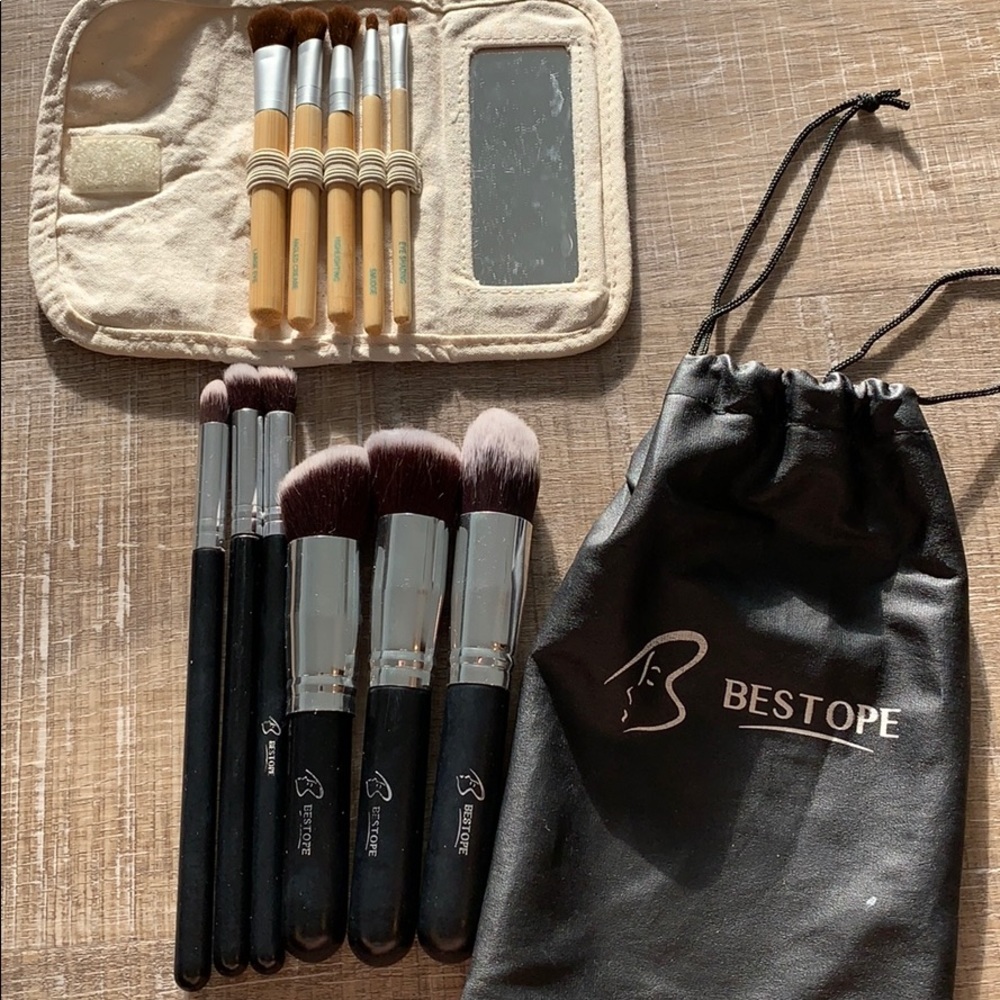 Makeup brushes (two sets)
